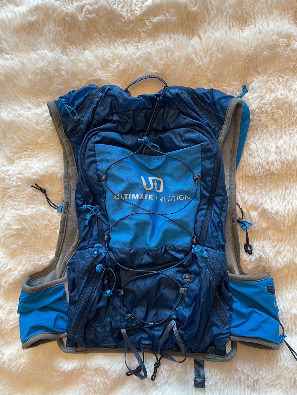 Ultimate Direction Hydration Vest - Blue